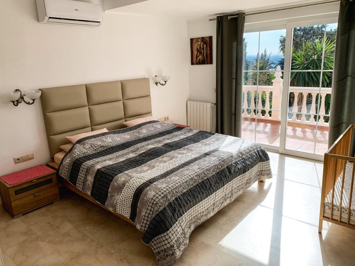 Beach Villa Costanera in Marbella Exterior foto